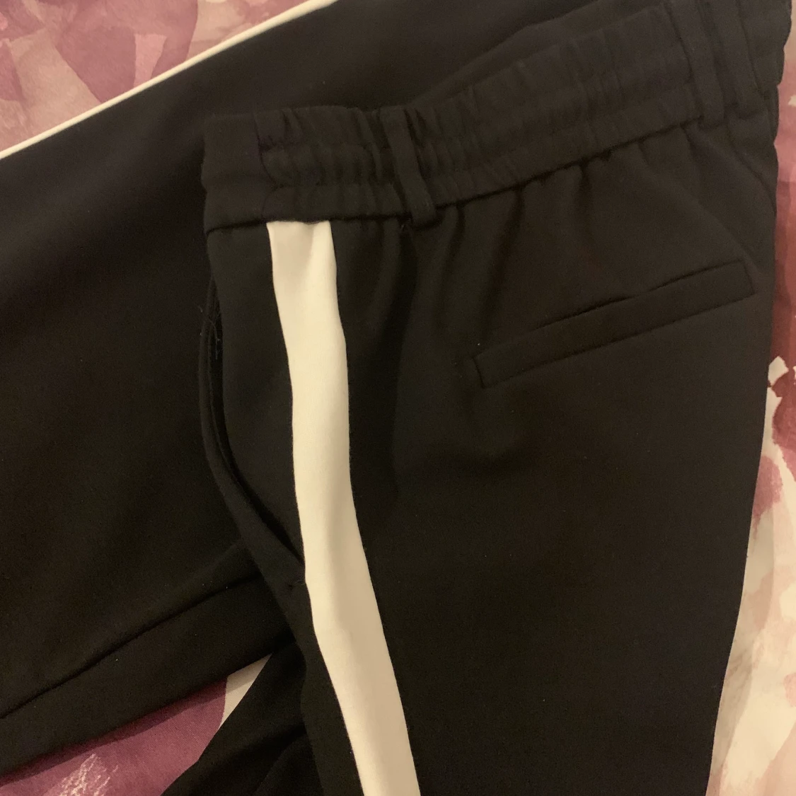 Stilrena mjukisbyxor från only - 91