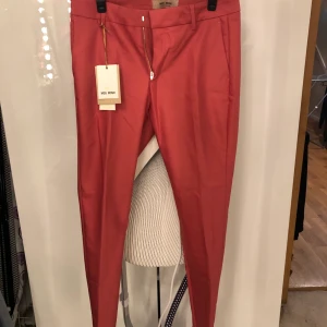 Byxor Mosh mosh korallfärgade  - Helt nya med lappar stl 36