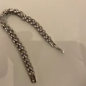 Armband  - Fint armband. Vet tyvärr inte vart det kommer ifrån. 