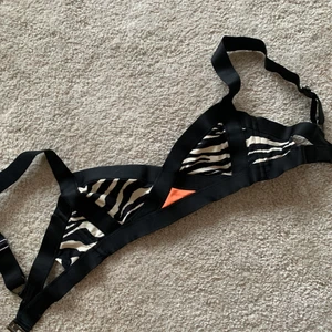 Zebramönstrad bikini - Zebramönstrad bikini, storlek 34/36