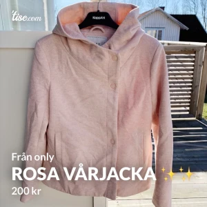 Rosa vår kappa 🌸🌸 - Säljer min fina rosa fräscha kappa!! Storlek M men passar även en som är S! Otroligt fin och söt 🌟 Köparen står för frakten & kan tänka mig diskutera priset vid snabb affär 😜🌸🤩