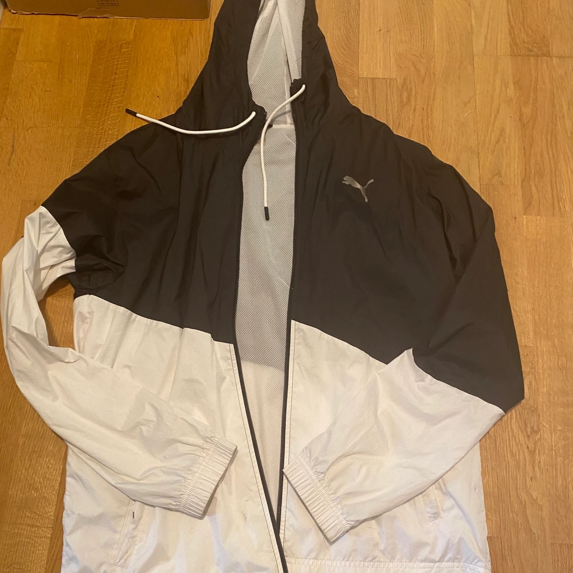 Puma windbreaker