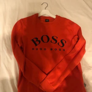 Hugo Boss Sweatshirt STRL S - Hugo boss sweatshirt STRL S. Skick 9/10