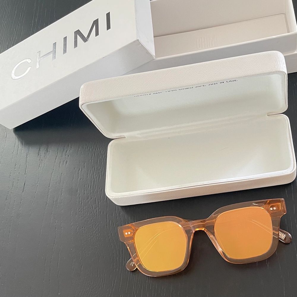 Chimi eyewear #004 Peach med spegelglas | Plick Second Hand
