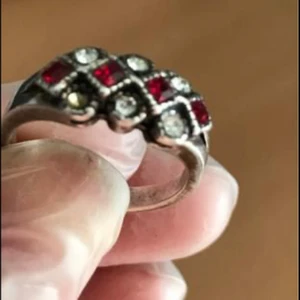 Äkta silver ring  - Äkta silver ring i skick som ny