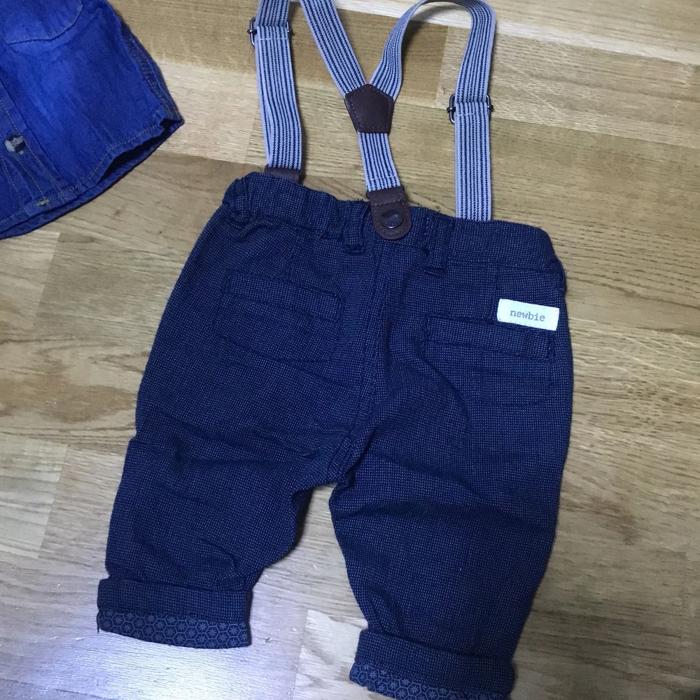 babypaket 56 2 toppar och ett par byxor newbie. Övrigt.