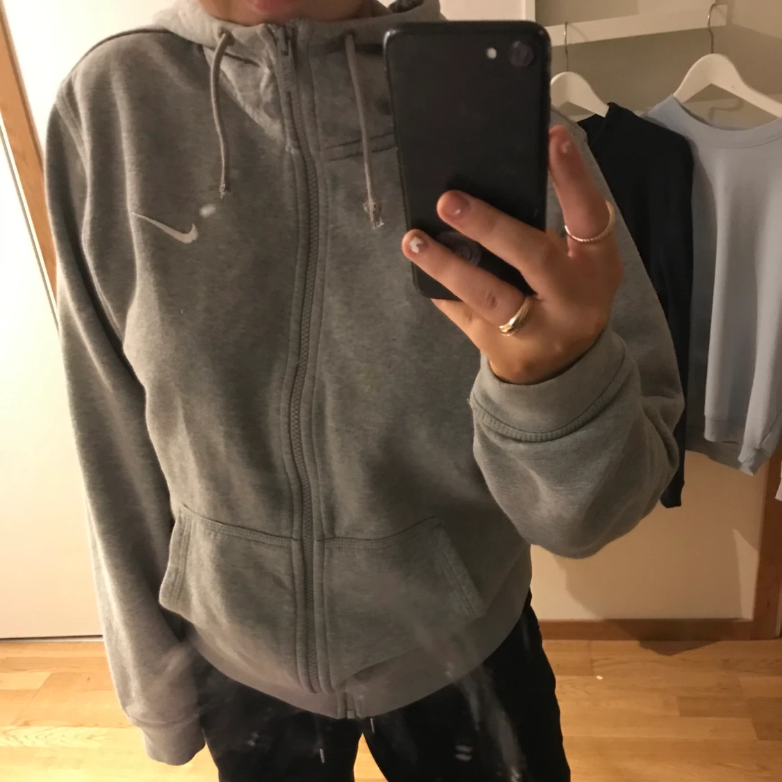 Grå Nike zip hoodie - 91