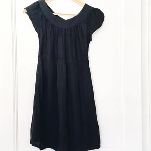 Svart klänning  - Söt kort klänning från Topshop