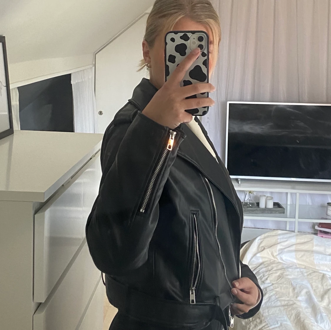 Svart skinnjacka  - 91