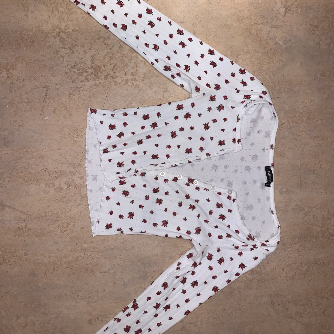 Vitt fin blommig topp  - 90
