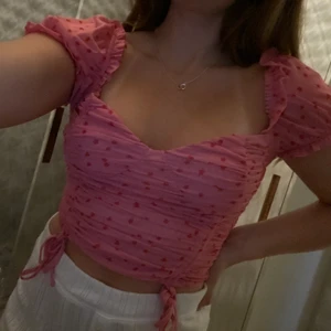 Tiger Mist Top - Köpt från Tiger Mist (australiensisk webbplats). Köpt för 200 SEK plus 90 SEK frakt och skatt på 100 SEK. Helt ny. Storlek medium men passar också liten.