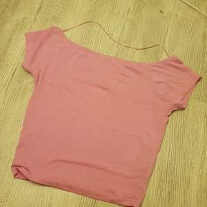 En rosa tröja 