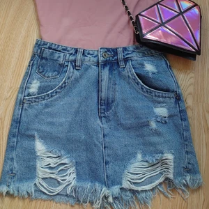 Jeans skjol/ jeans skirt - unused skirt, size S in my opinion is xs / s. sells because I do not fit me. width about 35 cm