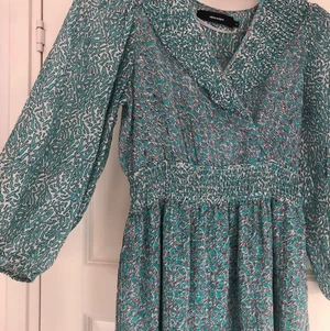 Klänning från Vero Moda! - URBALL klänning från Vero Moda! Bara använd 1 gång. 