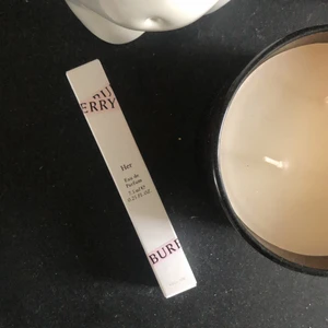 Burberry Parfym - Oöppnad Burberry parfym på 7,5ml, luktar otroligt gott! Köpt för 249kr! 69kr + 20kr frakt🤎