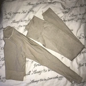 Träningskläder set - Ett helt nytt träningsset. Endast testat.