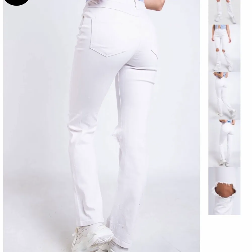 Dessa vita jeans sitter som en smäck och formar rumpan jättefint. De är från madlady och är i storlek 34. Nypris är 500, buda!. Jeans & Byxor.
