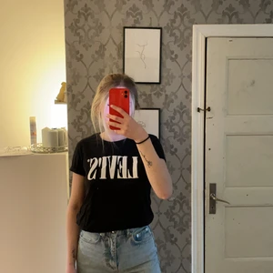 Levi’s T-shirt - T-shirt från levi’s