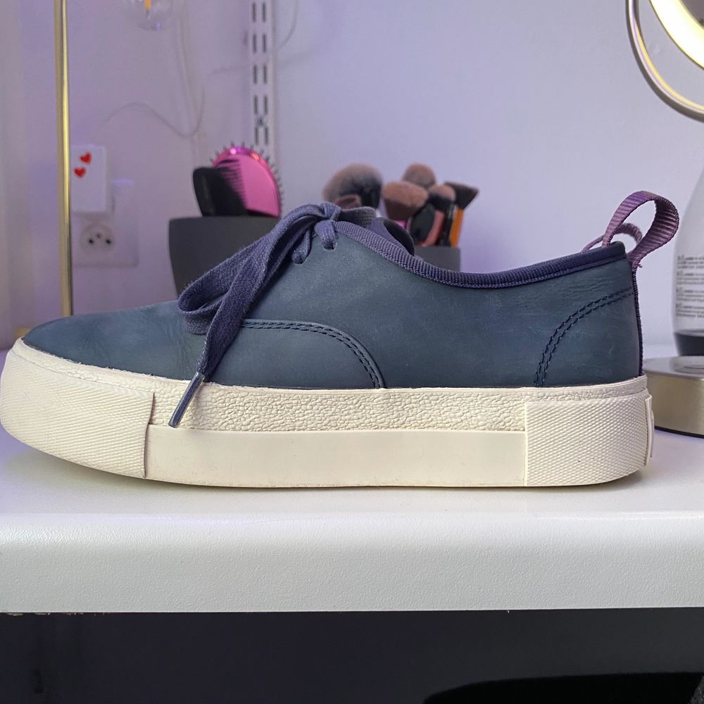 EYTYS MOTHER NUBUCK SNEAKER NAVY i bra skick, kontakta för mer info🥰. Skor.