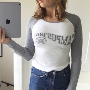 En Only långarmad tröja.  - Denna långarmade onlytröja är inte alls använd. Den är mjuk i materialet och passar på vintern och hösten.