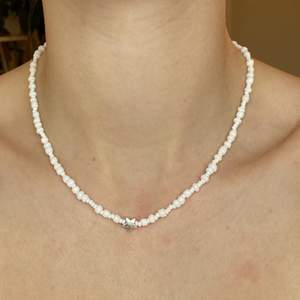 🌟Egengjort jättegulligt custommade halsband. Dma vid frågor🌟 Frakt 12kr. KOLLA IN PROFIL FÖR FLER SAKER ELLER INSPIRATION☺️