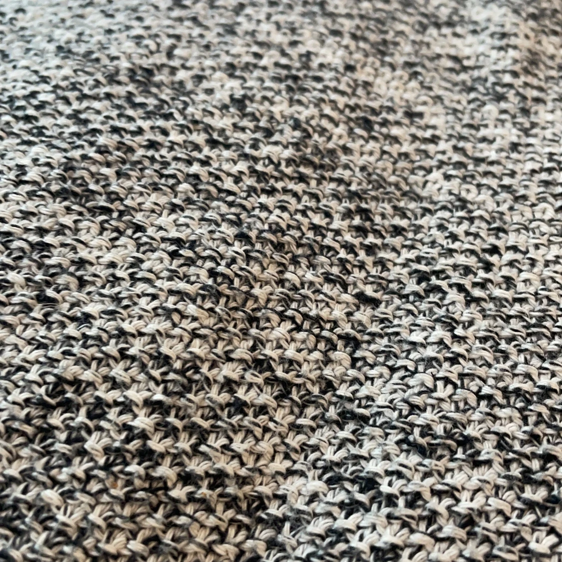 Svart/vit stickad tröja  - 91