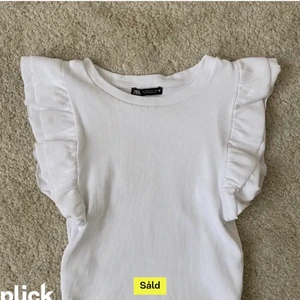 Zara topp - Lägger ut denna igen pga oseriös köpare. Säljer denna SUPERFINA topp från Zara!! Aldrig använd!! ❤️❤️