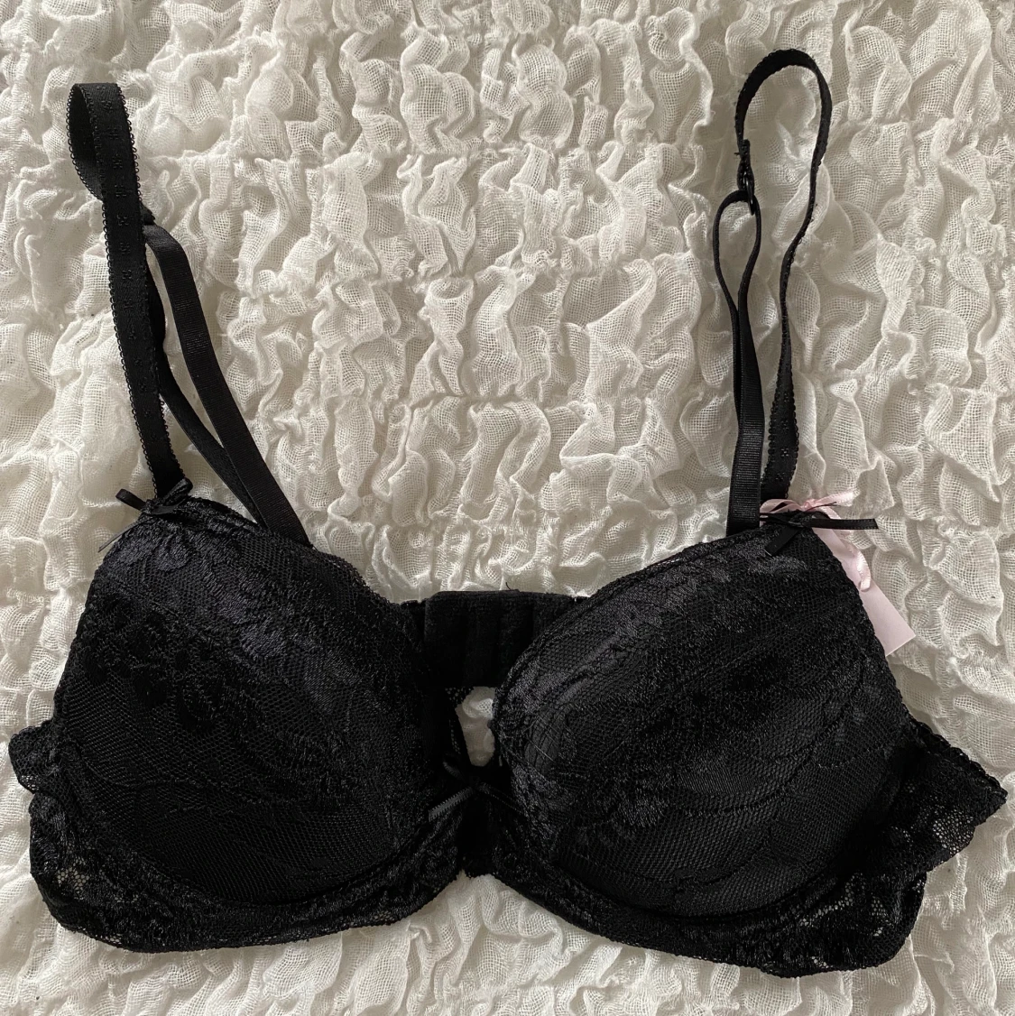 Svart bh i spets