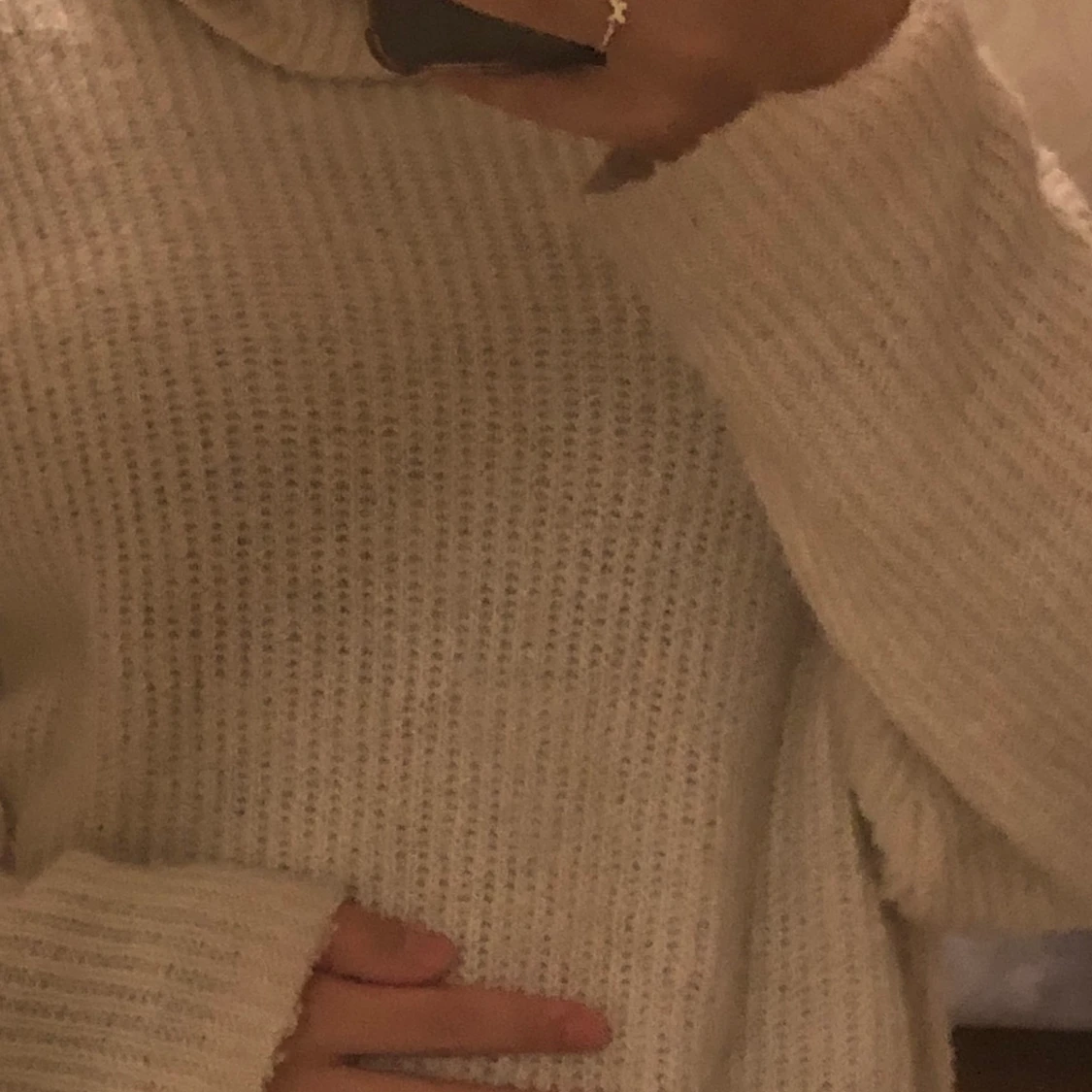 Beige stickad tröja - 90