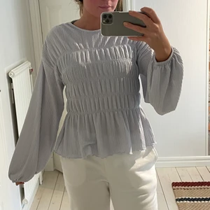Tröja från Ginatricot  - Tröja från Ginatricot i en superfin blå färg. Storlek XS!❤️