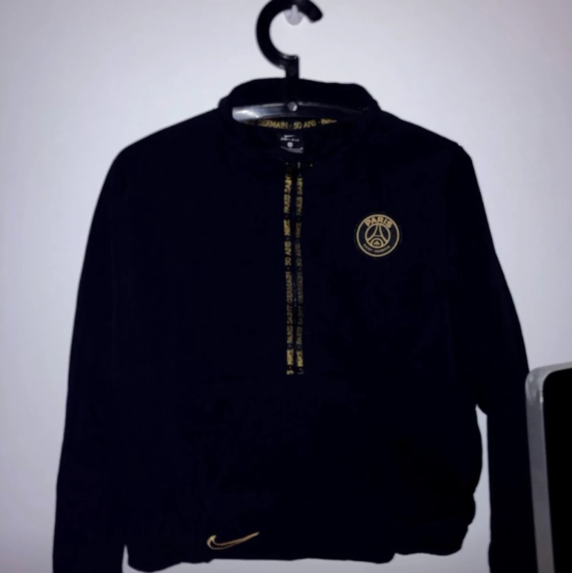 PSG kofta Nike ( wind breaker)