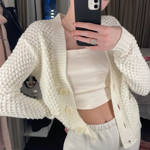 Kofta - Stickad kofta från vero moda 💕