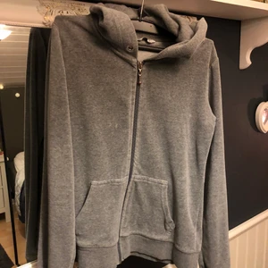 Tröja Cubus - Super fin huvtröja från Cubus, storlek small i dam, jätte bra skick 