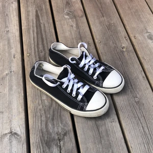 Skor - Skor i storlek 38, använda Max 3 gånger. 