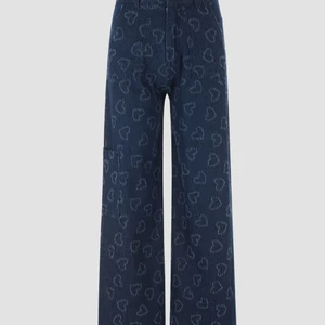 Heart patterns jeans från Cider - Beställde hem dessa förra veckan i storlek S men de var för små. Så jag har beställt storlek M istället och fick det paret gratis. Så jag säljer dessa. Sååå fina och inte använda!!