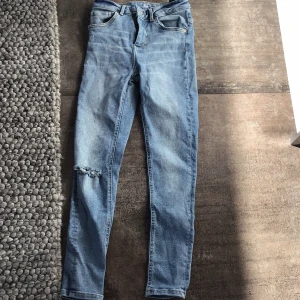 Byxor  - Ett par skinny jenas jätte fina på sköna 