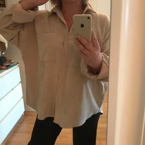 Manchester skjorta  - Manchester skjorta i oversized modell