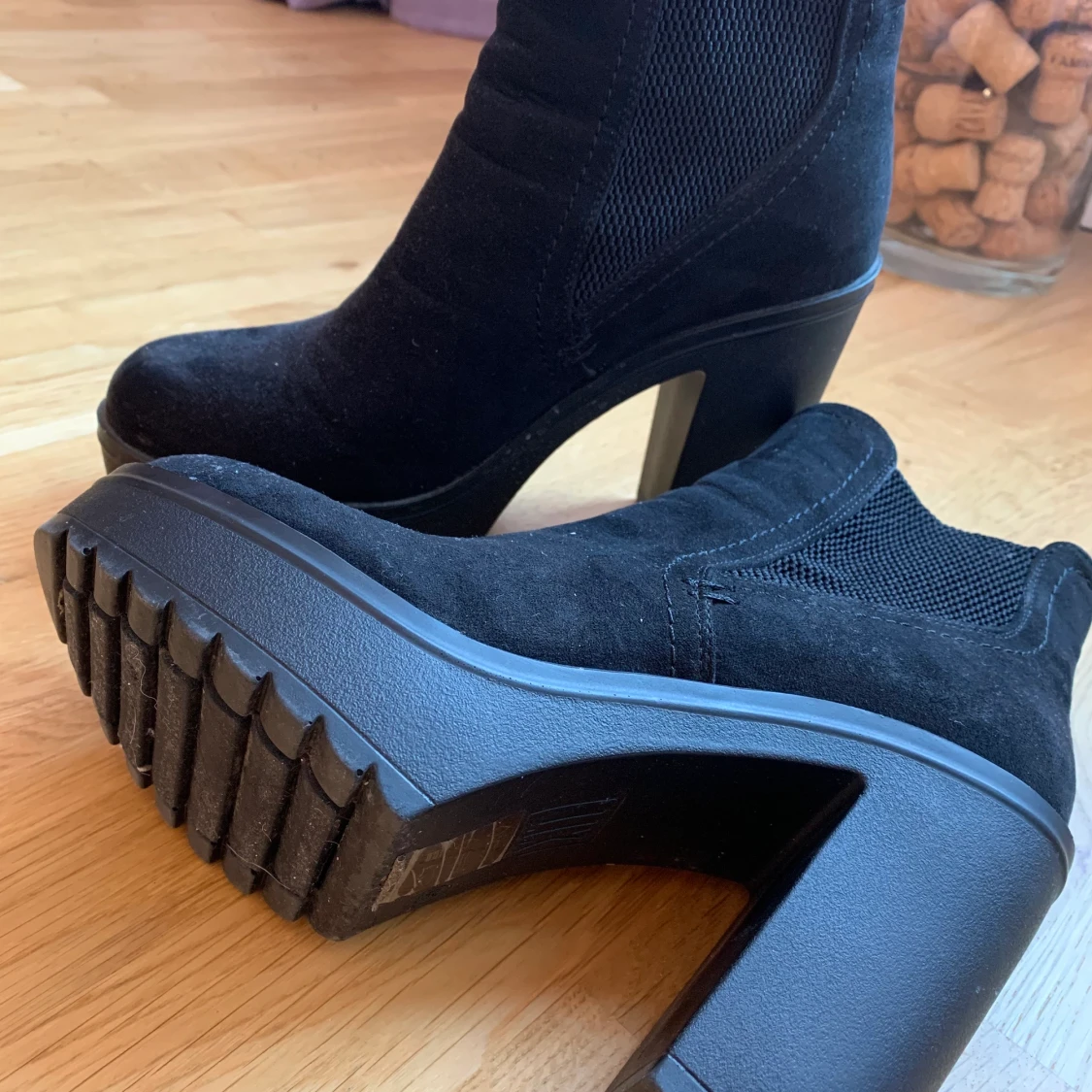 Svarta klackskor  - 90