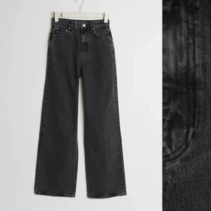 Jeans - Säljer mina fina svarta jeans från Gina tricot❤️köparen står för frakt 