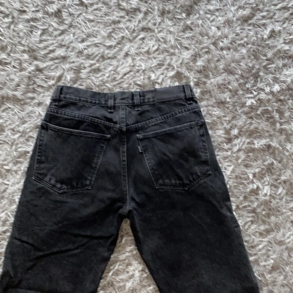 Svarta jeans från polar skate co!! Strl 30x30, pris kan diskuteras!!. Jeans & Byxor.