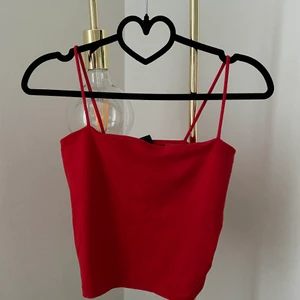 Rött linne - Fin sommartopp från Gina Tricot 🌻🌻🌻