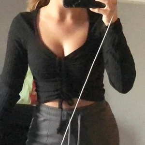 Tröja med dragsko - En gammal favorit som inte löngre kommer till användning 😔❤️