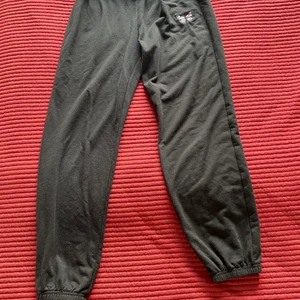 Mjukis byxor - Bra sick, säljer begrunda av lite användning 