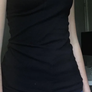 Lager 157 - Ett svart linne med spets köpte det för typ 1 år sen men har aldrig använt och är som ny