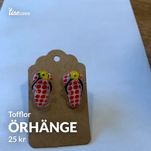 Örhänge  - Örhänge köpt från apotek!❤️👍