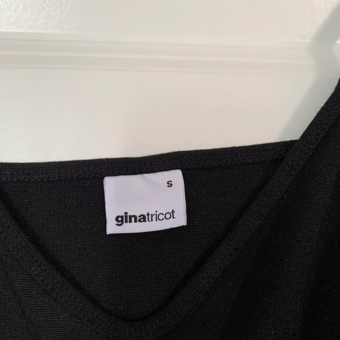 Svart volang linne - 90