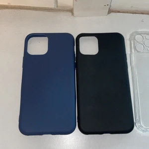 Mobilskal  - Mobilskal som inte kommer t användning, knappt andvända och i bra skick, ska passar iPhone 11 