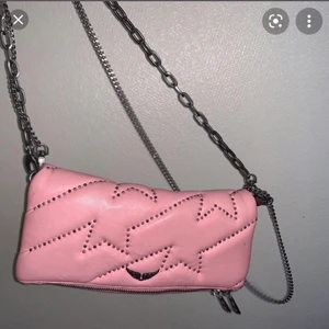 Zadig väska  - ❗️INTRESSEKOLL❗️ funderar på att sälja min super fina Zadig väska men är inte säker så bara om jag får ett bra bud!💘 ❗️kommer inte sälja under 1500❗️