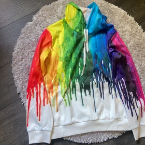 Hoodie S/M - Aldrig använd storlek S/M ny pris 299 säljer för 100kr 