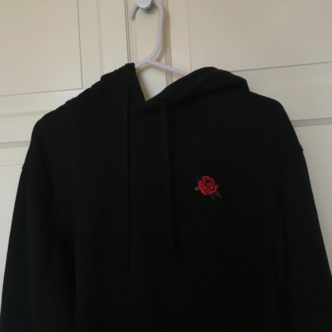 Hoodie med ros❤️